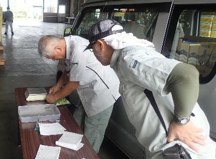 抜き取り検査