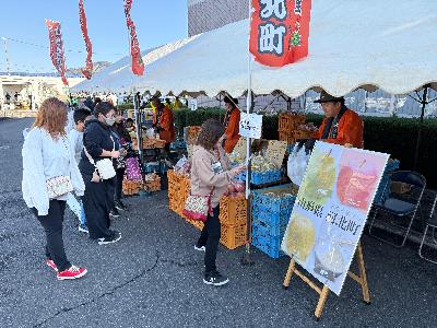 果物談議で交流